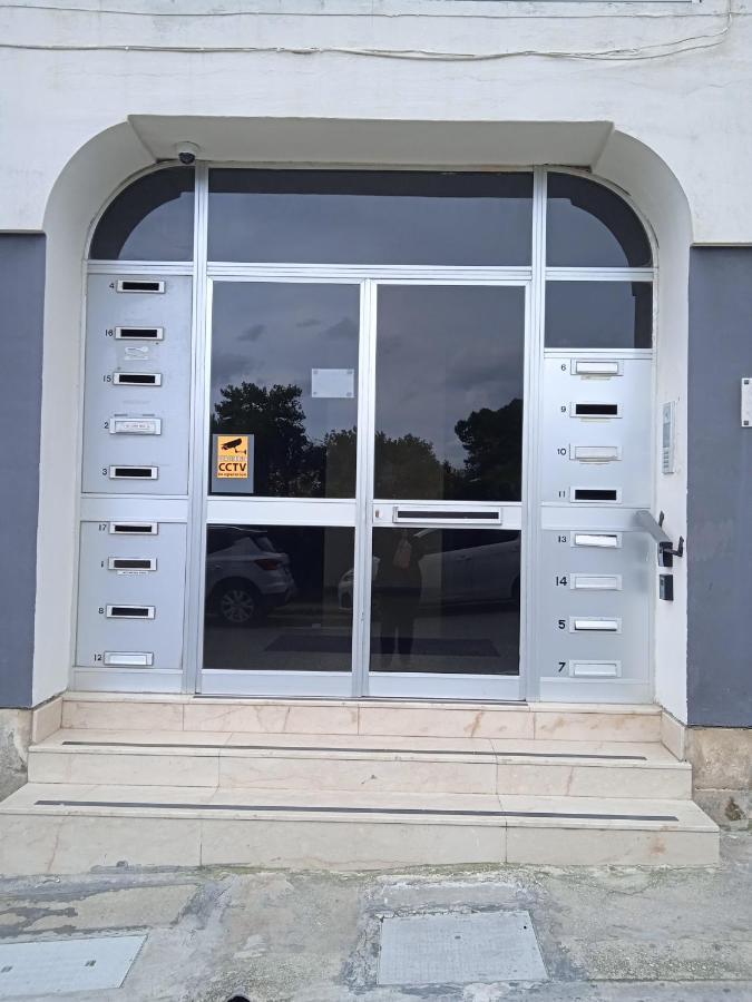 University Area Msida Esterno foto